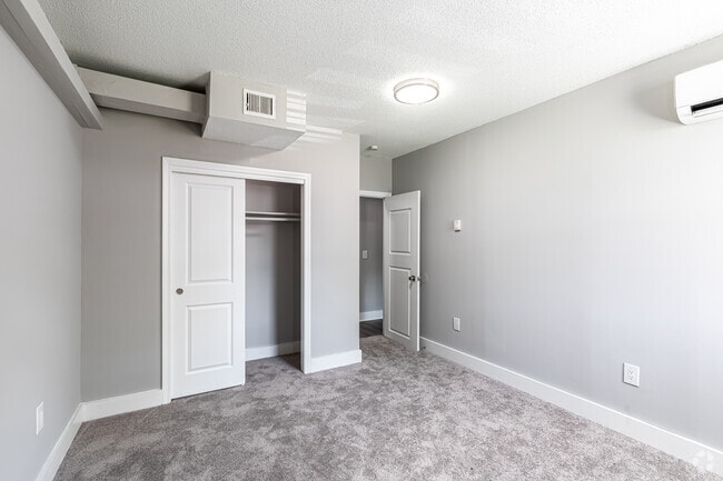 2BR, 2BA - 1,130SF - Bedroom
