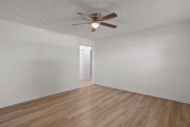 Photo - 2000 Flower Ln Unidad 2000 flower ln