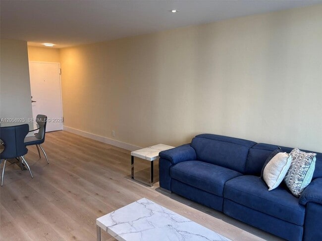 Photo - 3001 S Ocean Dr Unit 639