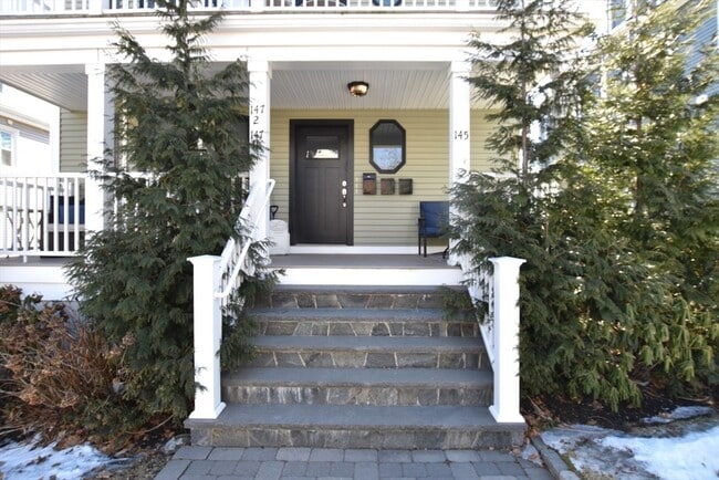 Photo - 145-147 Spruce St Unidad 147-2