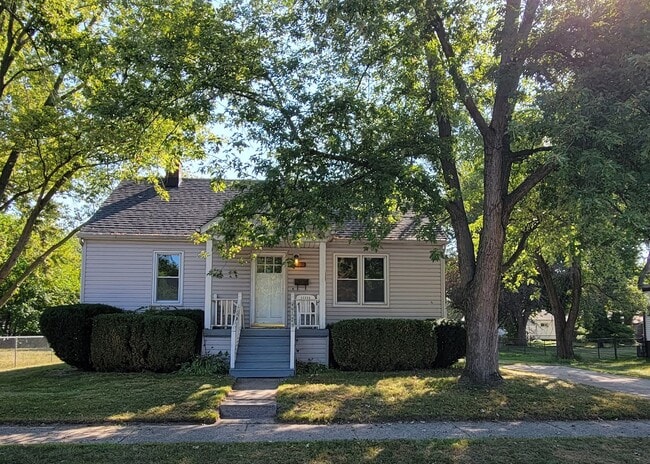 Building Photo - 22466 Cunningham Ave Rental
