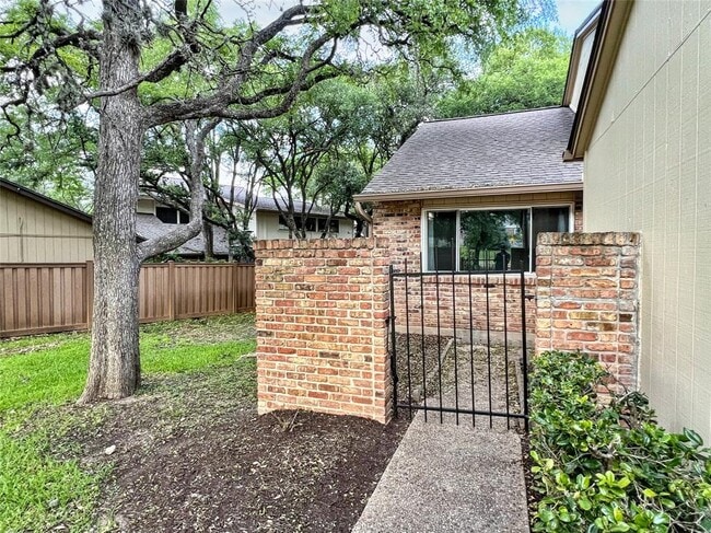 Photo - 8305 Greenslope Dr