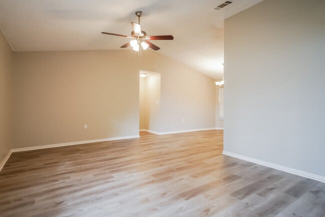 Photo - Spacious 3 Bedroom Kissimmee Home