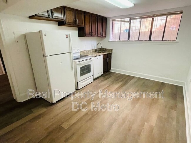 Photo - 815 Maryland Ave NE Unit #1
