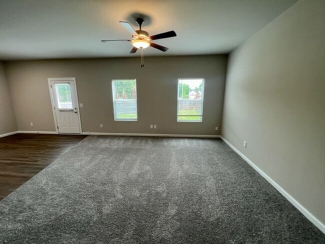 2268 Lismore Dr
