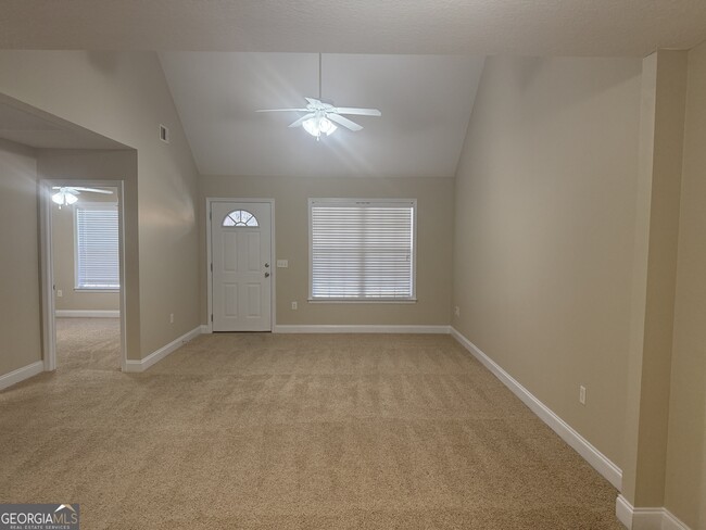 Photo - 112 Lakeview Commons Dr