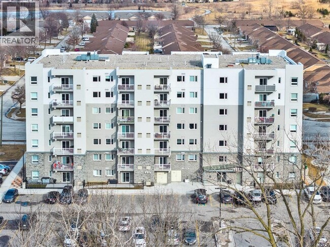 Photo - 1611 Banwell Rd Unité 615