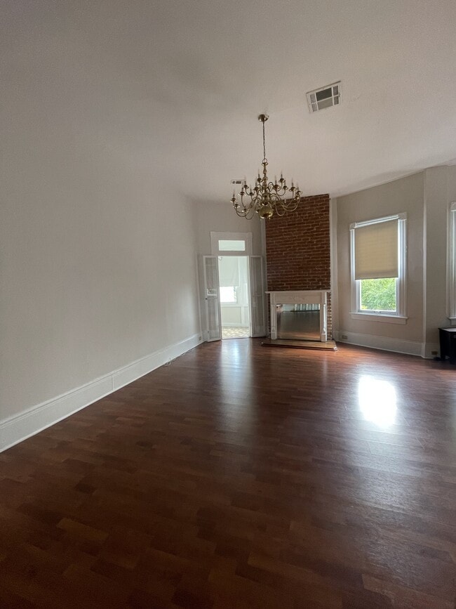 Building Photo - 1034 S Carrollton Ave Unit D