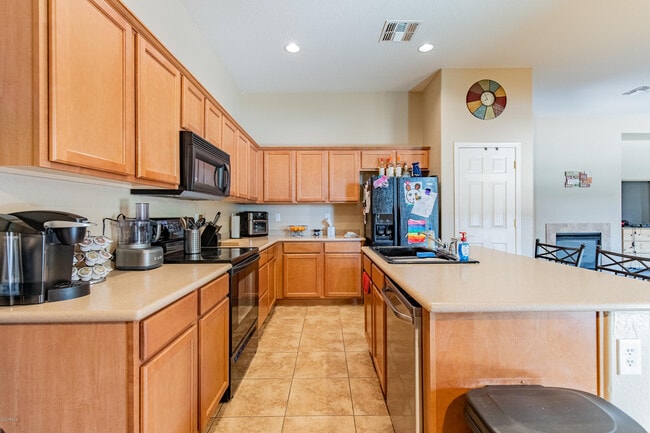 Photo - 35414 N 32nd Dr