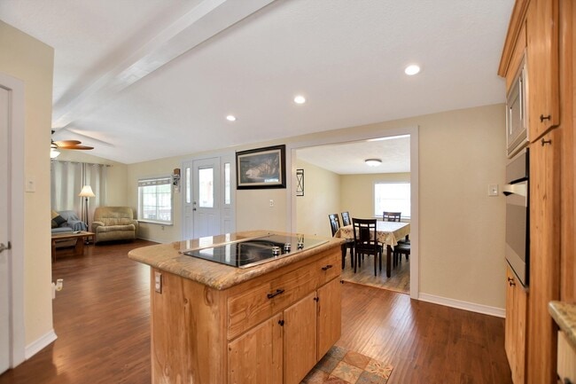 Photo - 29115 Cherokee Ln