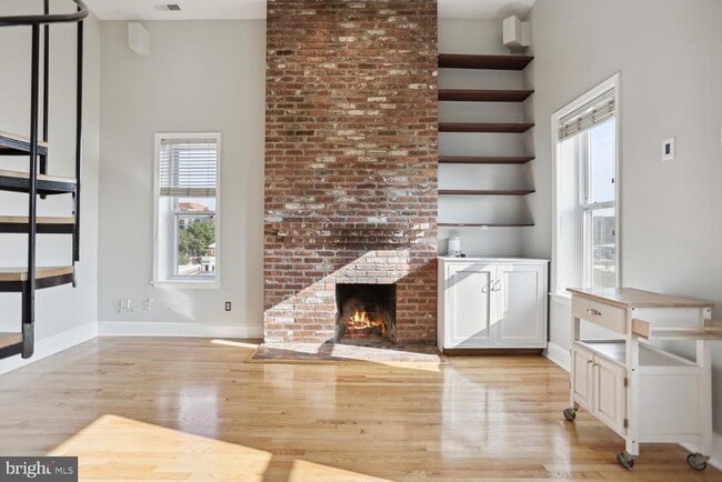 Photo - 676 4th St NE Unit 402
