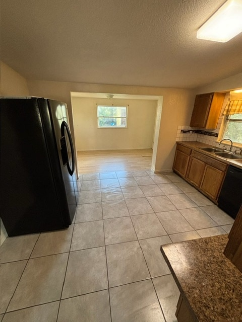 Photo - 907 Waldron St