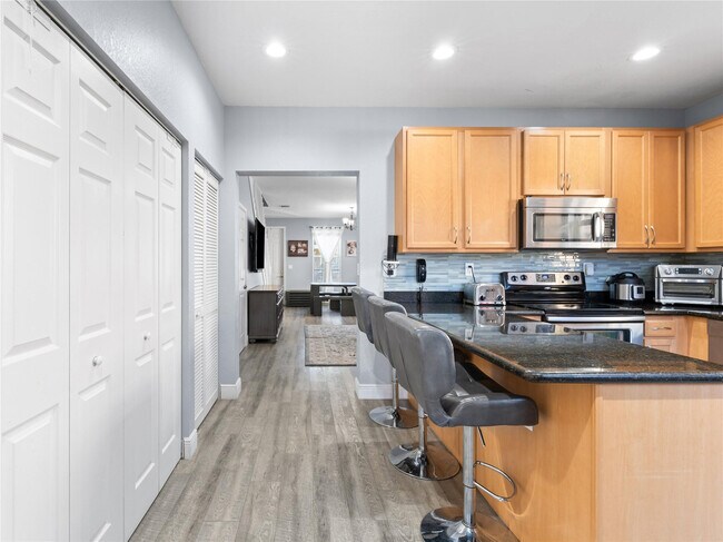 Photo - 14741 SW 11th St