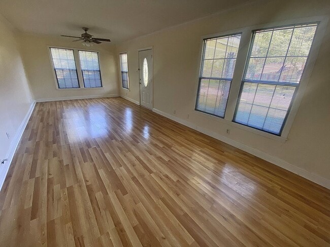 Photo - 3BR/2BA Home with Garage in an Established Lake Charles Neighborhood