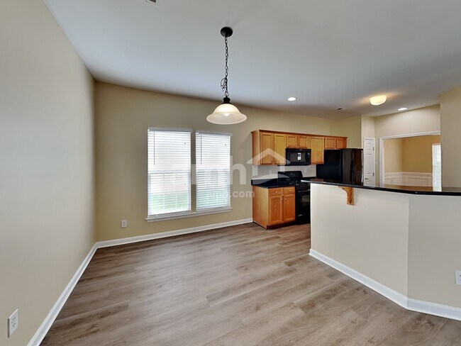 Photo - 7316 April Mist Trl