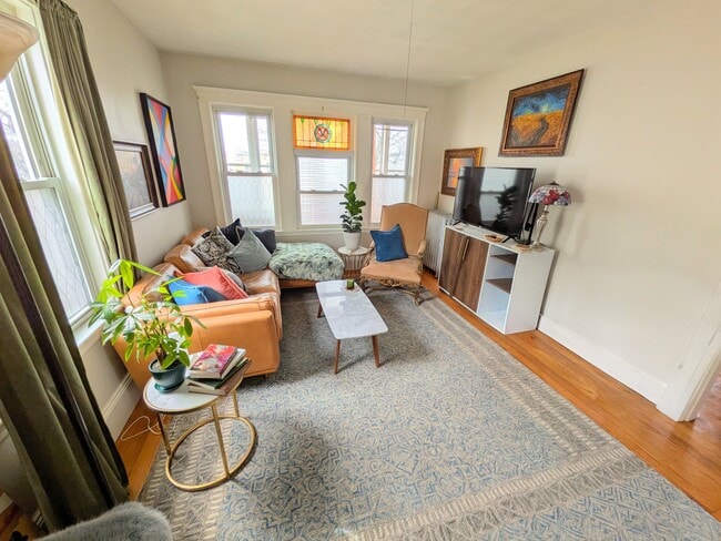 Photo - 623 Fellsway