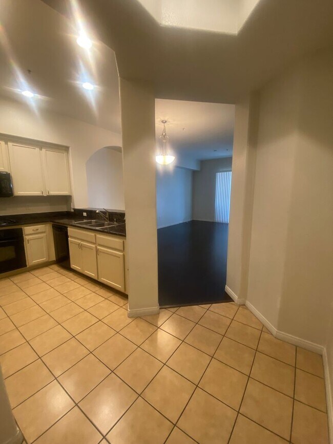 Amazing 2 bedroom condo on the South Strip Condo for Rent in Las