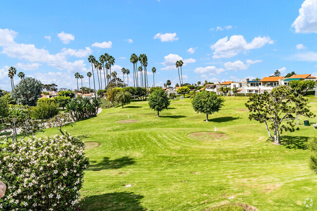 On the golf course - 707 Calle Los Olivos Rental