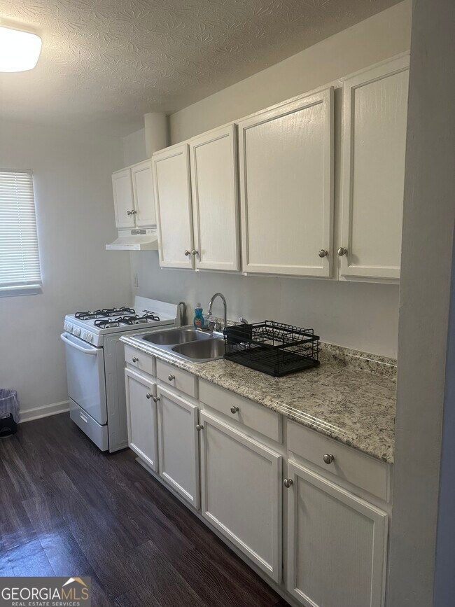 Photo - 1173 Moton Ave SW
