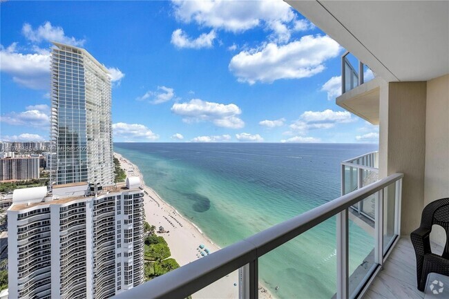 Building Photo - 16699 Collins Ave Unit 3904 Rental