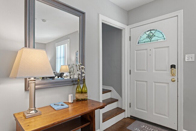 Photo - 1208 W Valley Dr