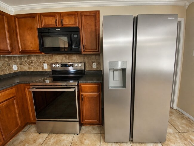 Building Photo - 525 Eagles Nest Cove