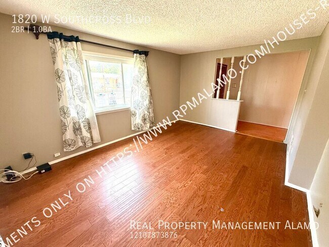 1820 W Southcross Blvd
