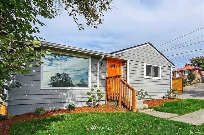 Photo - 3716 S Roxbury St Unit A