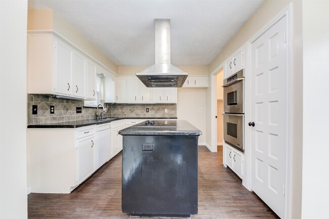 Building Photo - 3518 Covey Trail Dr