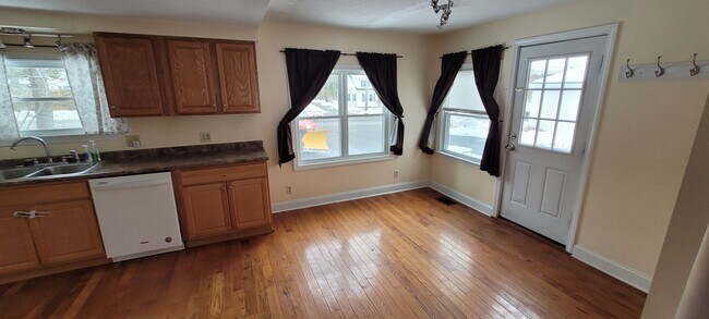 Photo - 415 Stillwater Ave