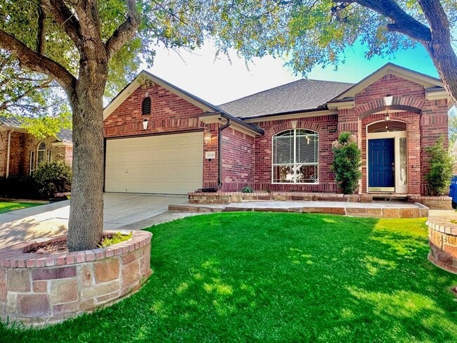 Building Photo - 10200 Channel Island Dr