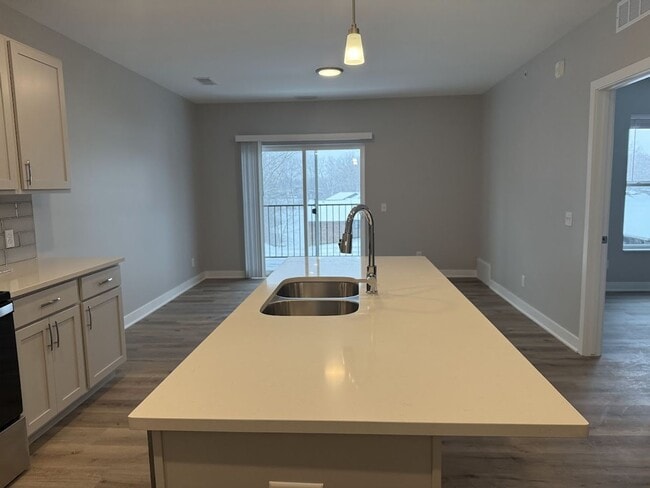 Photo - Oakbrook Apartments (PLACEMENT) Unit #1