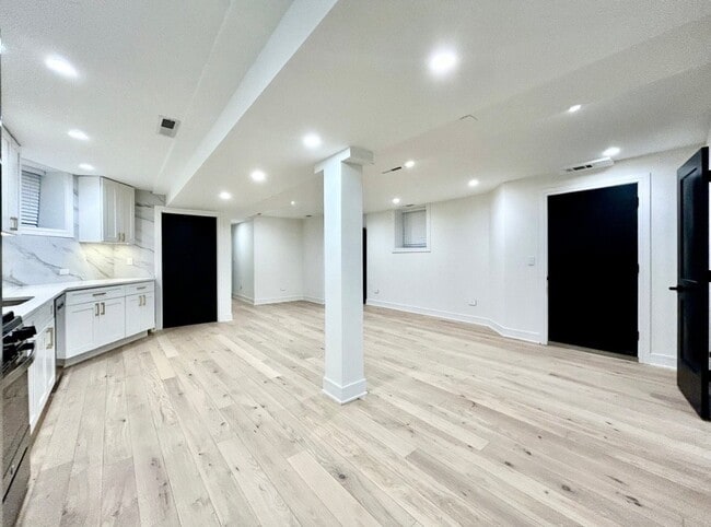 Photo - 3353 S Union Ave Unidad Apt. B