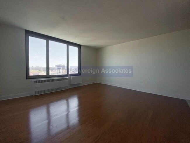 Building Photo - 3333 Broadway Unit D10F Rental