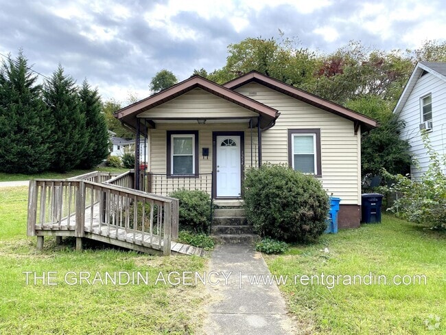 Building Photo - 1234 Buena Vista Blvd SE Rental