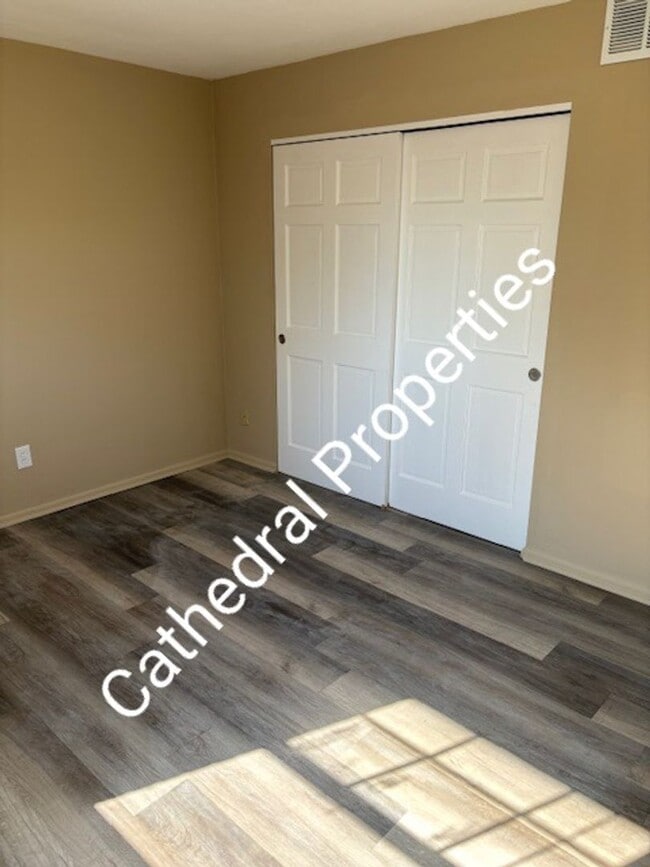 Photo - 106 Lee Dr Unidad 106 Lee Drive #4