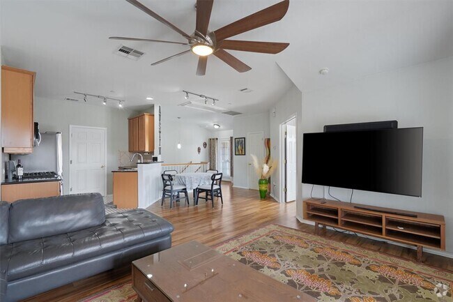 Building Photo - 9201 Brodie Ln Unit 3401 Rental