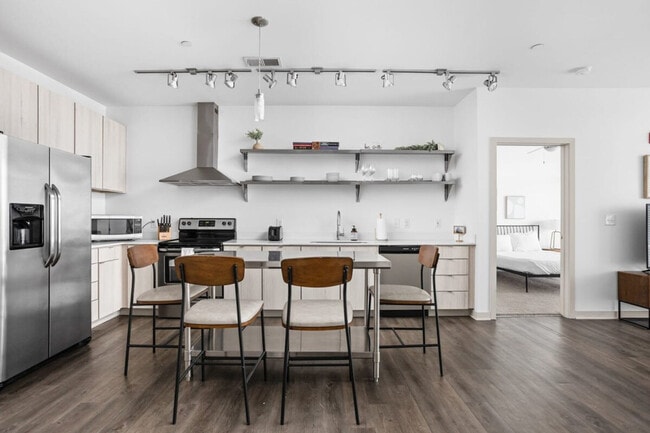 Photo - 747 N College Ave Unit ID1014481P