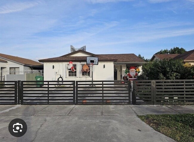 Building Photo - 18317 SW 114th Ct