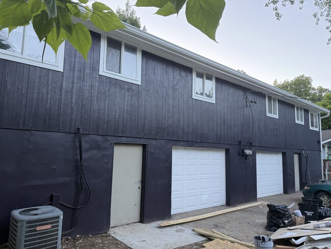 Photo - 5115 N Bellaire Ave
