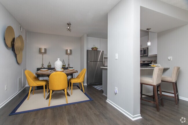 2BR, 2BA - 1210SF - Arden Vue