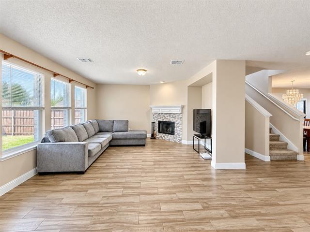 14800 Ledgeview Ct
