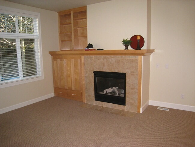 Photo - 1524-1528 Oak St Unit 1528
