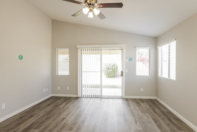 Photo - 15850 N 32nd Way