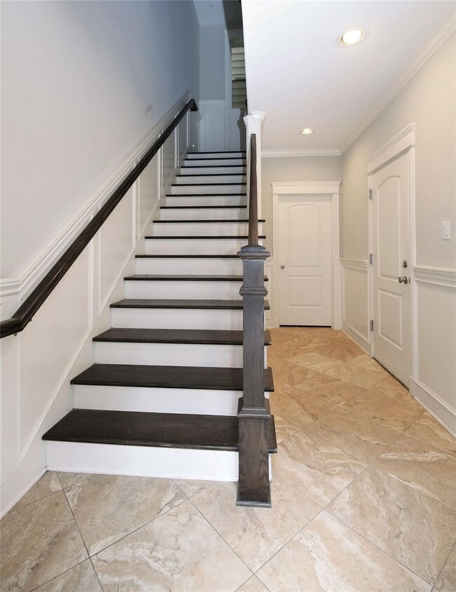 Photo - 2114 Bidwell Dr