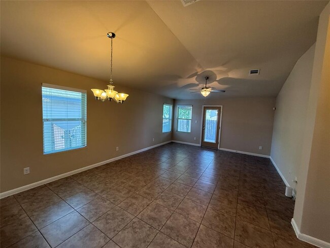 Photo - 206 Anacua Loop