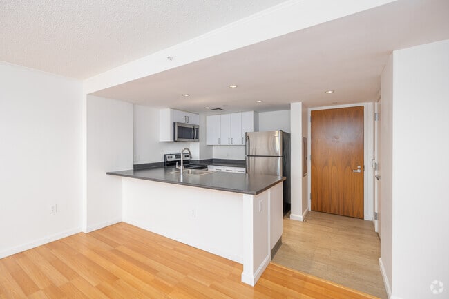 Interior Photo - Harvard Towers