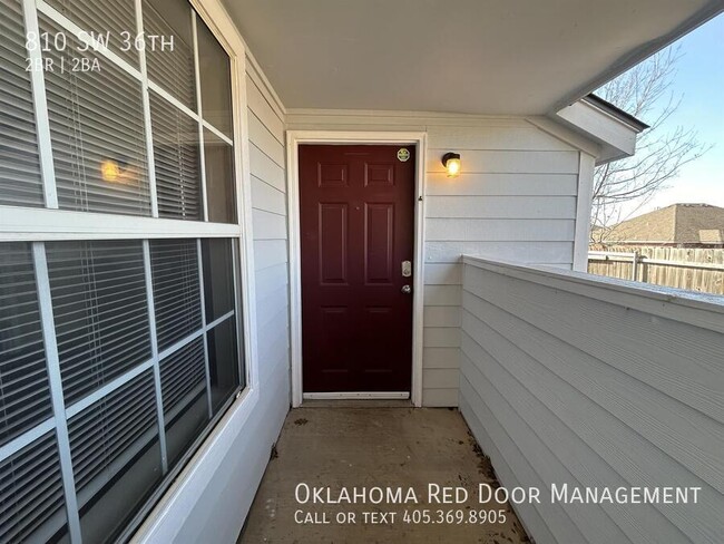 Photo - 810 SW 36th St