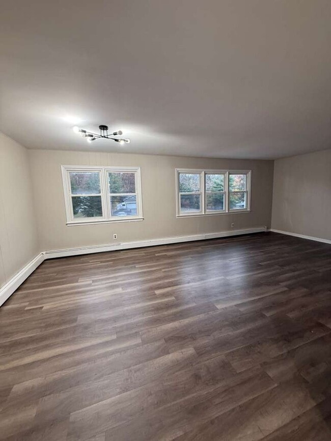 Photo - 153 Cedar Swamp Rd