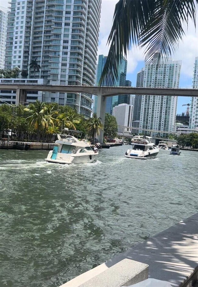 Photo - 185 SW 7th St Unit 1802